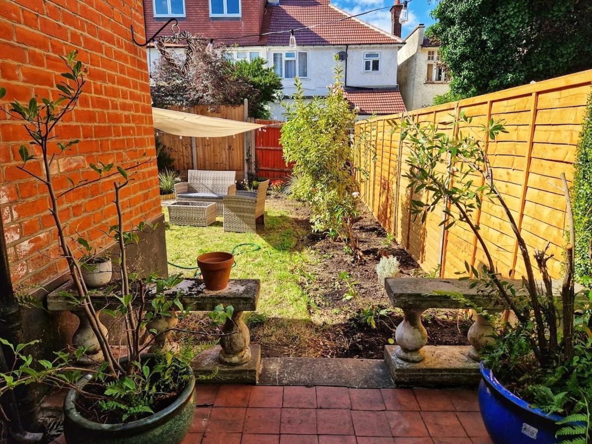 Citystay Garden Modern 1 Bed Flat Golders Nw11